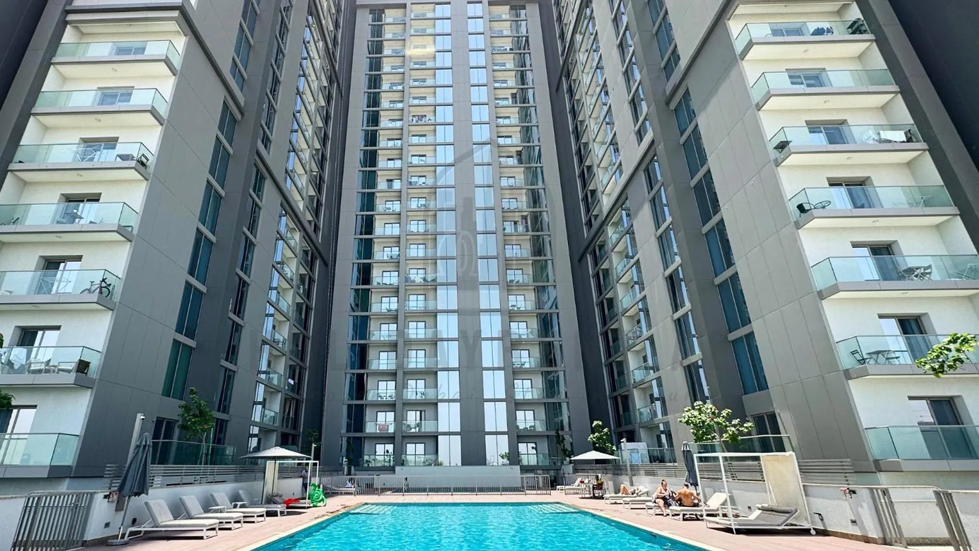 Beautiful Apartment Close To Burj Khalifa Dubai